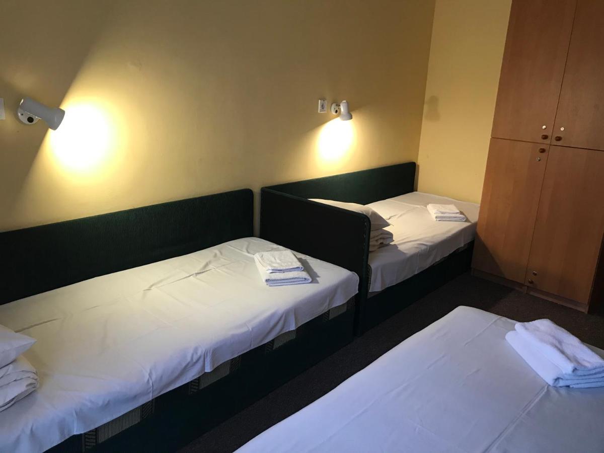 Hotel 18 ลวีฟ ภายนอก รูปภาพ